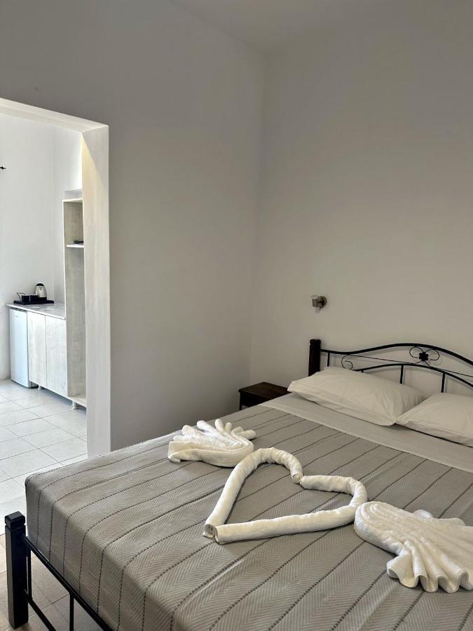 Santorini Style Rooms Vóthon Esterno foto